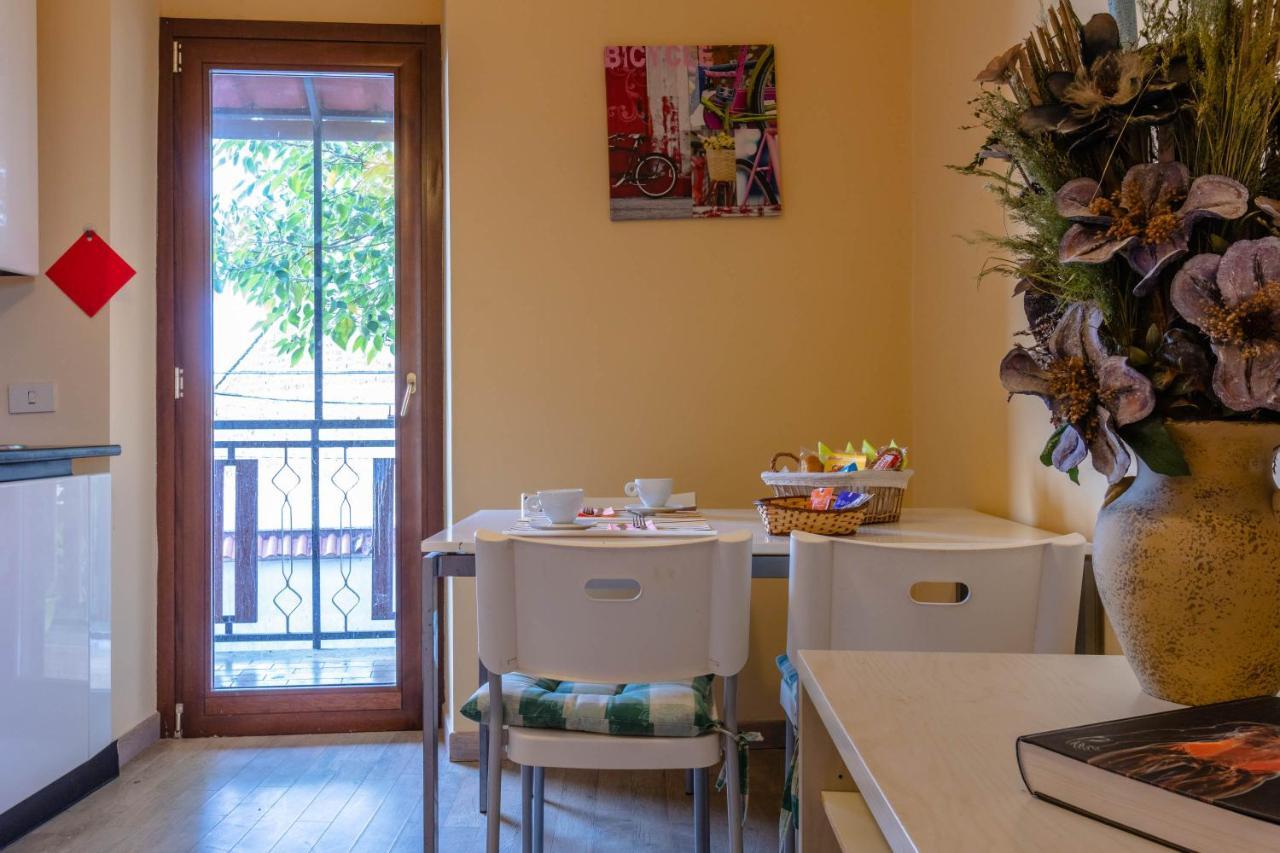 Casa Vacanza Spirito Libero Pianello  Chambre photo